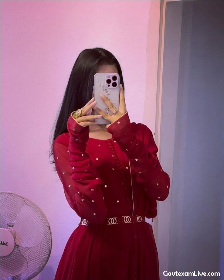 iphone-girl-dp