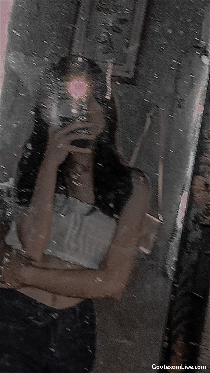 cute-hide-face-girl-pic