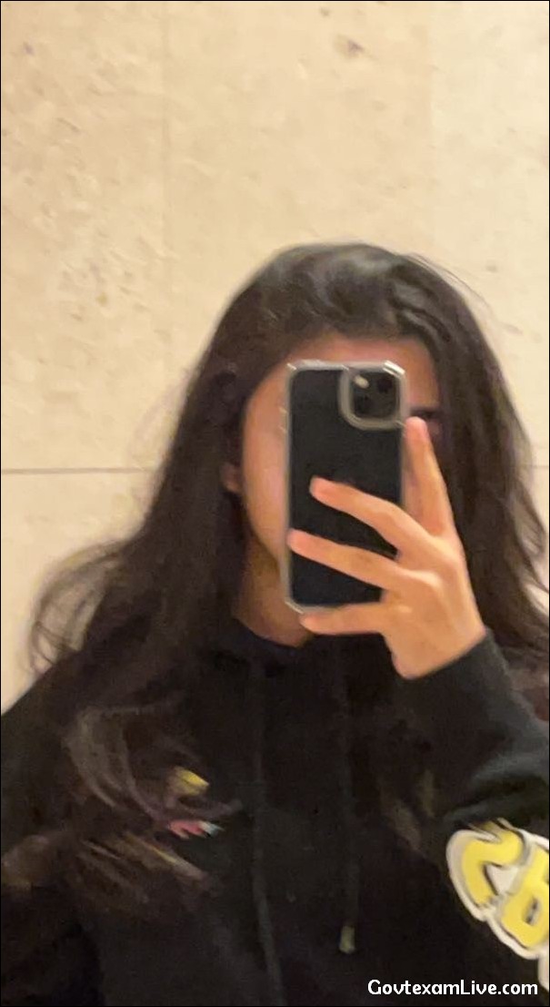 cute-hide-face-girl-pic