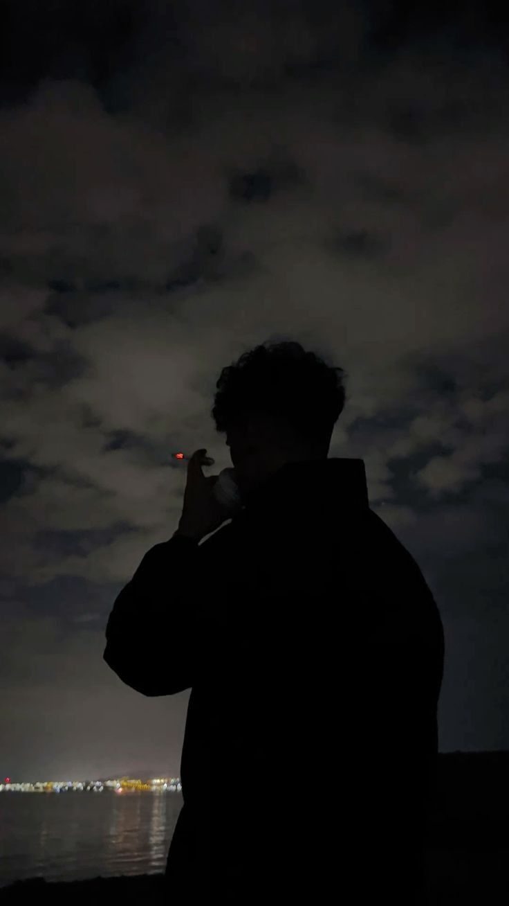 Alone Feeling Sad Pic Alone Feeling Sad Pic