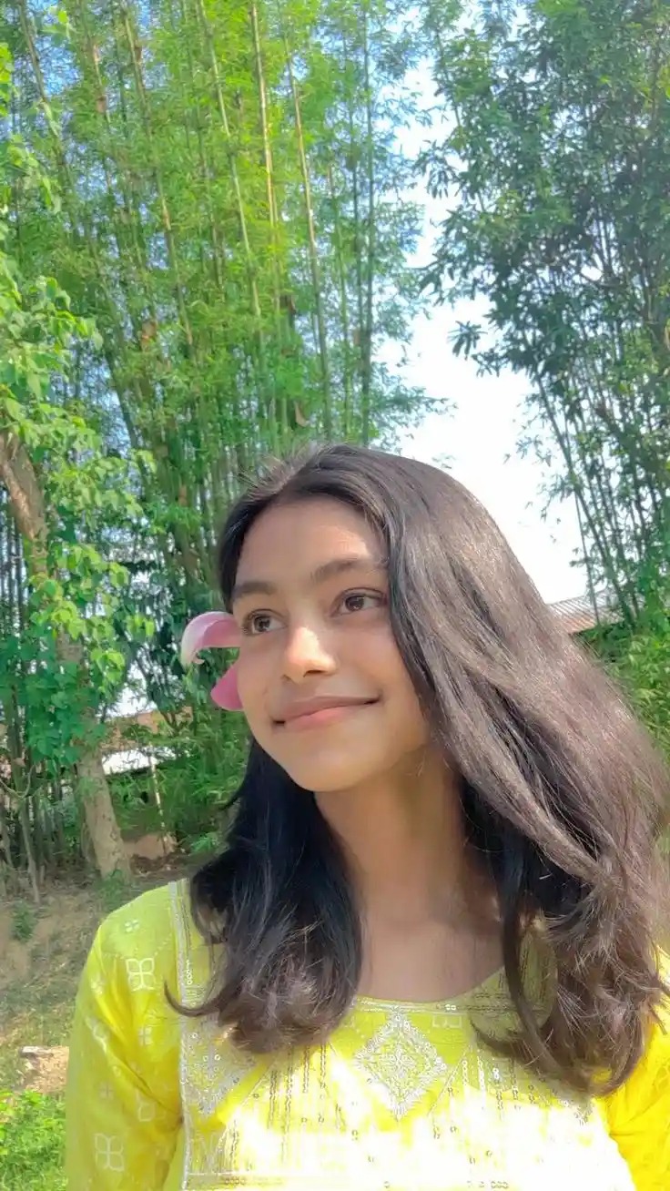 Attitude Instagram DP For Girls