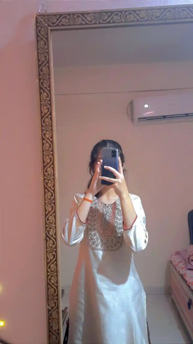 Hide Face Girl DP Hide Face Girl DP