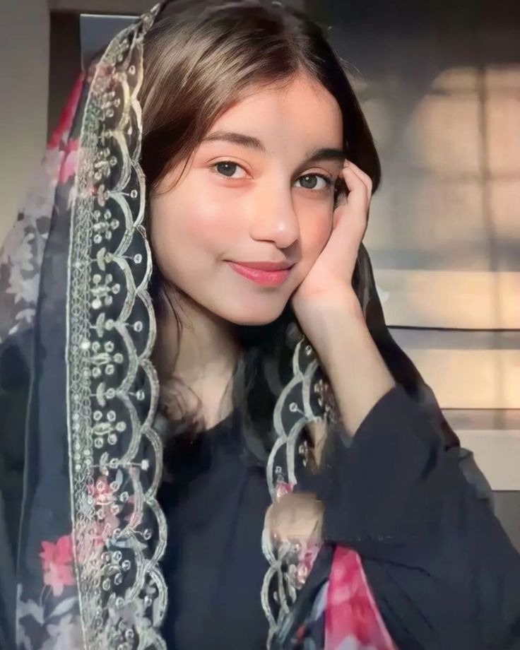 Lovely Cute Girl Pic Lovely Cute Girl Pic