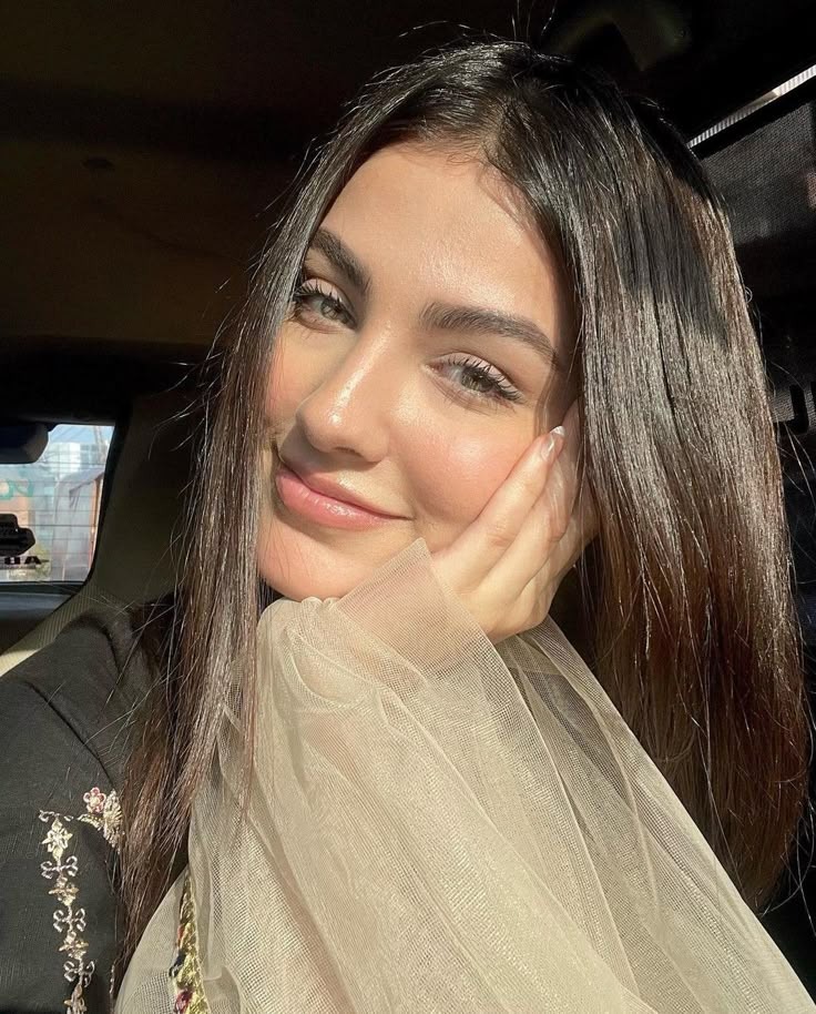 Real Simple Girl Image